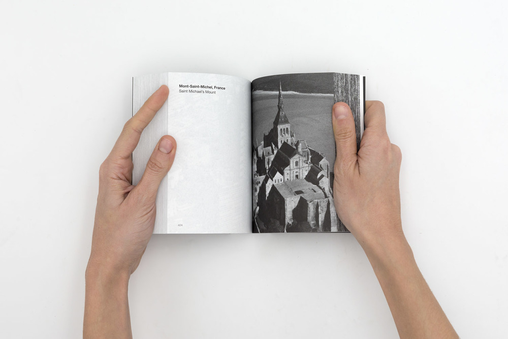 Planet Earth: 21st Century - Daniela Comani – Image 6