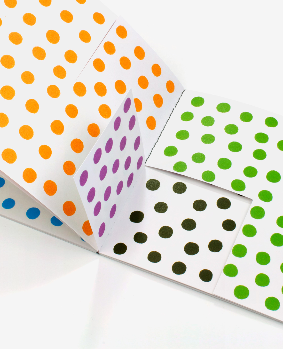 Dots - Antonio Ladrillo – Image 4